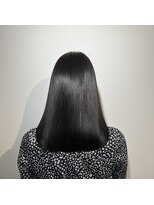アンクル(ancre)&nbsp;艶髪ストレート×ミディアム×ダークアッシュ×髪質改善【広島】
