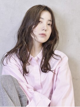 コイ(coii) チョコレートベージュのナチュラルウェーブヘア