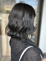 モニカ ヘアー(monica Hair) ミディアム アッシュブラック 髪質改善 くびれヘア 20代 30代