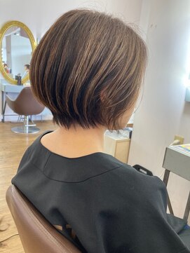 シャンプーボーイ セントラル 博多(SHAMPOO BOY central) ショート/ショートボブ/ハイライト/切りっぱなし/博多