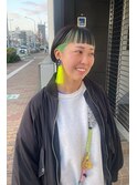 ネオングリーン！ファンキーボブショート
