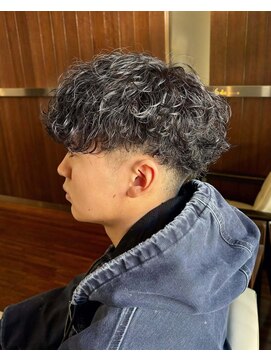 ダアッカ(da acca) メンズ/波巻きパーマ/スパイラルパーマ/ツイストスパイラル