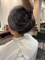 オプ アート(Op Art)&nbsp;♪艶髪美人♪光を利用して魅せる艶髪ハイライトカラー