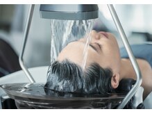 シエル(Ciel)の雰囲気（頭浸浴とは中性重炭酸を使い蓄積された頭皮と髪の汚れをリセット）