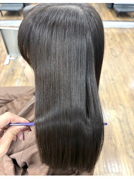 デコル(DecoL.) 艶感あふれる髪質改善ストレート【DecoL.久保田】