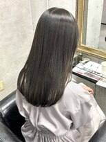 ルノン フィージュ(LUNON fieju)&nbsp;黒髪クラゲヘアーオリーブグレー小顔ココアベージュ