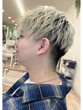 モリオ フロム ロンドン サッポロファクトリー店(morio FROM LONDON) morio 札幌　ホワイトカラー