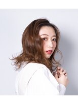 モダンメイド 四条烏丸(modern made)&nbsp;前髪あり耳掛け丸みくびれショートボブ20代30代40代50代60代