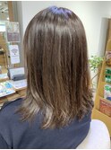 セミロングスタイル