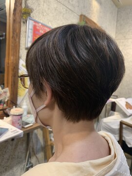 クラク 羽根木店(kuraku) ゆるふわ癖毛のショートスタイル