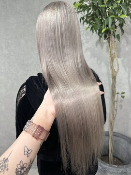 ロウル 渋谷(LOWRL) ホワイトシルバーカラー/ケアブリーチ/水素トリートメント