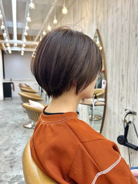 ロンドアジュール 横浜(Lond azur) くすみベージュ/細めハイライト/ショート/白髪ぼかし/前髪/横浜