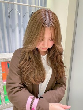 ユーリ(JUURI) オリーブベージュ / オリーブ / ベージュ / ロングヘア