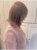 8839ミルクティーアッシュベージュハイトーンカラー外ハネボブ
