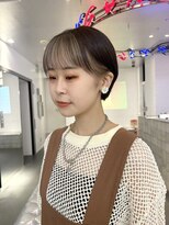 ゲーム 原宿店(GAME)&nbsp;フェイスフレーミング　ダークグレージュ×ホワイトベージュ