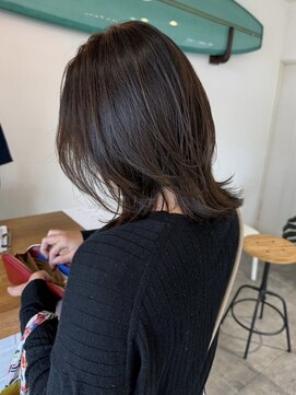 プカナ ラ(pukana_La) 大人可愛い20代30代40代50代◎外ハネミディアム
