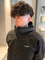 メンズサロン ブロック(Men's Salon bloc) スペインカール 刈り上げ 束感 10代20代 メンズショートパーマ 