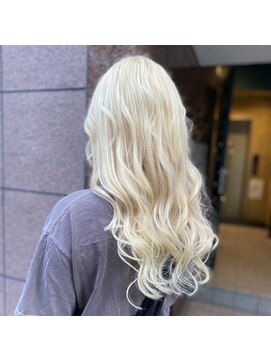 フツーロ 栄(FUTURO) プルエクステ