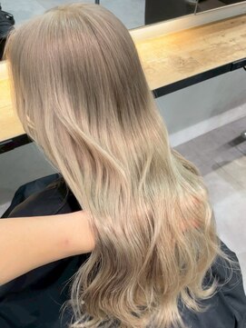 ベレーザ 渋谷(BELEZA) 16055ブリーチ＆ダブルカラーナチュラルブラウンパールベージュ