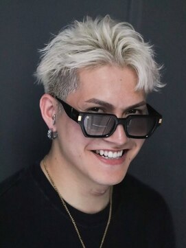 トゥルークリエイション 大宮(True Creation) かきあげハイトーンアップバング