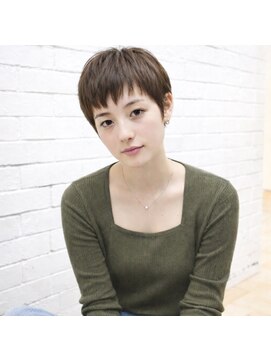 アンディー(&dy) 大人ベリーショート×柔らか質感カット　髪質改善トリートメント