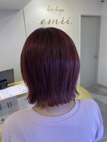 エミィ(emii.) 切りっぱなしボブ/ファンシーピンク