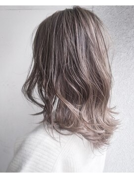 ヘアーアンドアトリエ マール(Hair&Atelier Marl) 【Marl】ラベンダーベージュカラーの無造作セミディ♪