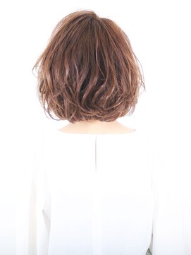 ルアナヘアー 日進米野木店(luana hair) こなれ感×エアリー感の決めショート３