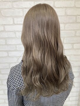 トゥルークリエイション 小山(True Creation) ミルクティーカラー