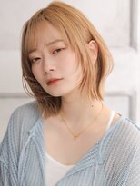 無垢(muku)&nbsp;大人可愛い小顔美髪ツヤ髪外ハネボブ薄めバングA1