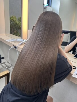 アリープパロット(ALEAP parrot) 艶髪/透明感シアーベージュ 【ALEAP parrot/多賀】