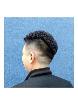 オトミカヘアー サロンワーク/ルイス・ディアス風パーマ