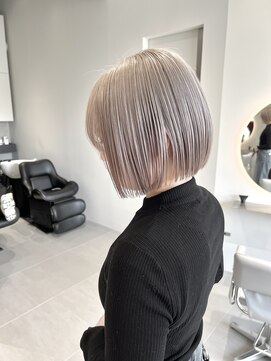 ソル 栄矢場町(SOL) ホワイトシルバー/シルバーグレージュ/名古屋美容院