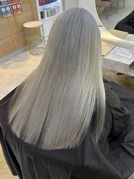 リアン 上尾店(Rien) 韓国風 レイヤーカット[ホワイトベージュライトブルー]上尾/韓国