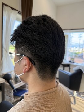コア フィール ア デイ(COIFFURE A DAY) 新規お得クーポンあり【見附　今町】メンズ短めスタイル