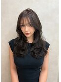 暗髪ロングレイヤー