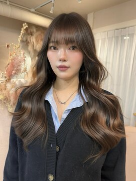 ユニ 表参道(uni) 大人気の韓国女優風くびれレイヤーカット/ヨシンモリ/エギョモリ