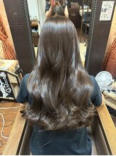 ナナナ パレナ 宝塚店(nanana parena)&nbsp;新ミネラル髪質改善で叶える艶グレージュロング