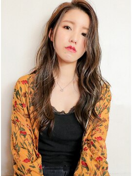 アン ヘア デザイン(un hair design) 【 un 】ロング×ハイライト×ベージュ