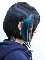 フォーム(FORM)&nbsp;モードボブとターコイズインナーカラー
