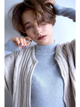 ミラバイグリーン(Mira by green) エアリーショート×センターパート【イルミナカラー】 ＃2