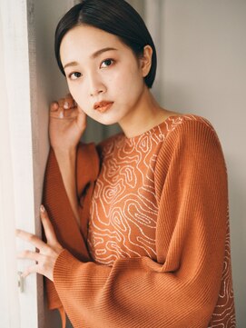 リィベ(Liibe) センターパート/タイトショート