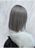 シルバーグレーカラー　山下志穂