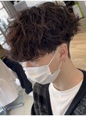 波巻きスパイラルパーマメンズマッシュツーブロックメンズパーマ