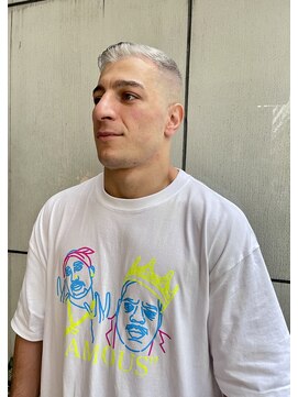 ディオ アンド ルーチェ(Dio&Luce) ダブルカラー/バーバー/フェードスタイル/スキンフェード