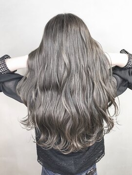 アンダーバーホワイト 泉佐野店(_WHITE) ☆ ハイライトカラー　ケアブリーチ　ダブルカラー　イルミナ