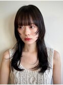 顔周りレイヤーカットくびれヘアミルクティーベージュカラー