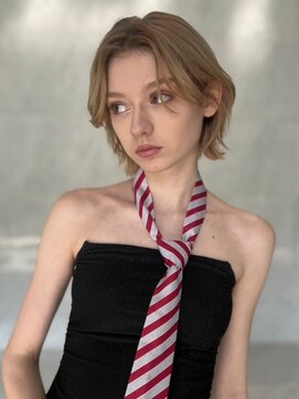 ランテルディ 渋谷(LANTERDIT) ショートボブ 薄めバング コンパクトボブ 黒髪