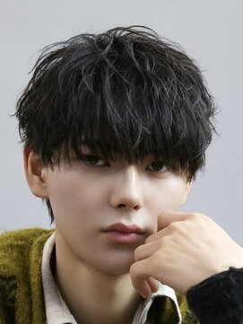 オーシャントーキョーウエスト 心斎橋 (OCEAN TOKYO WEST) メンズショートヘア刈り上げマッシュ黒髪ヘアメンズパーマ