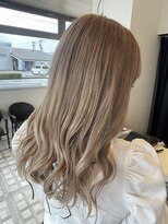 アース オーセンティック 岡山青江店(EARTH Authentic) ミルクティーベージュ